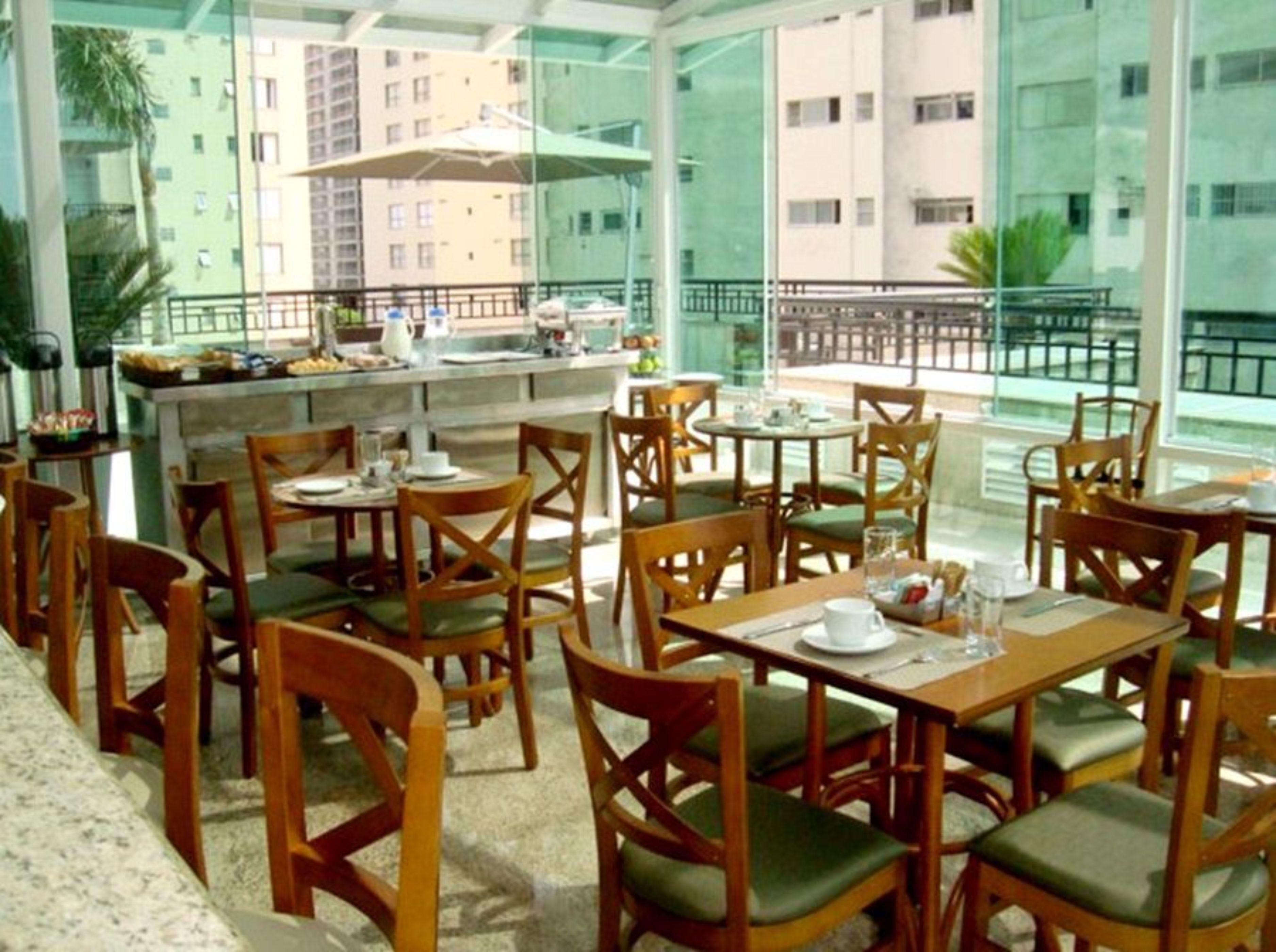 Upper Hotel — Photos 2
